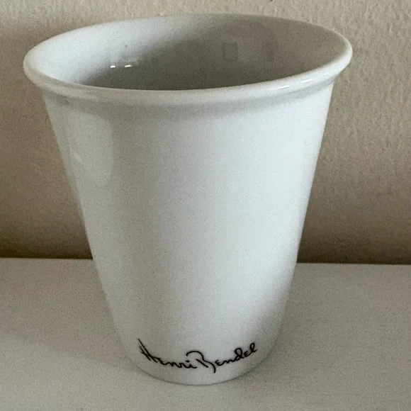Henri Bendel Ceramic Cup - Picture 2 of 4